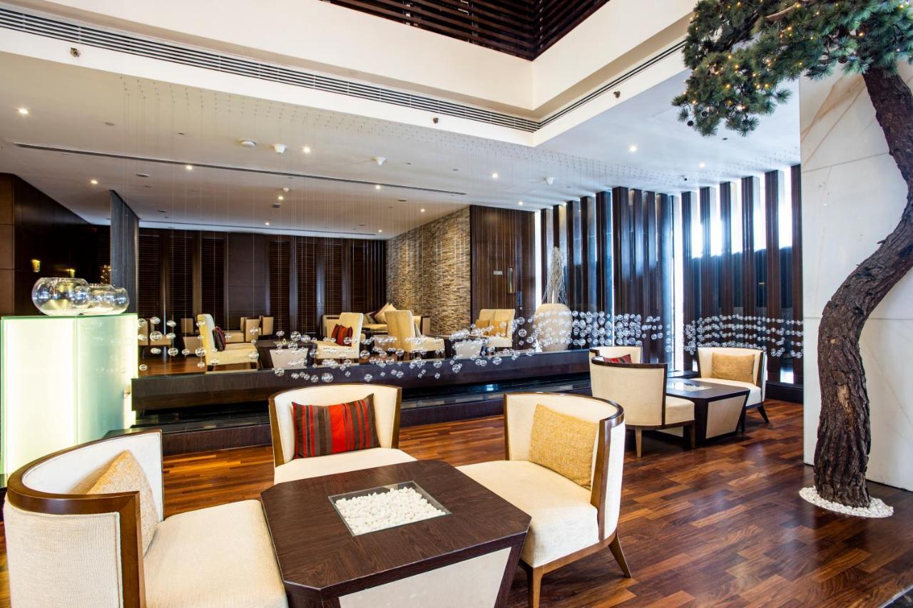 Asiana Hotel Dubai Luaran gambar The lobby of the hotel