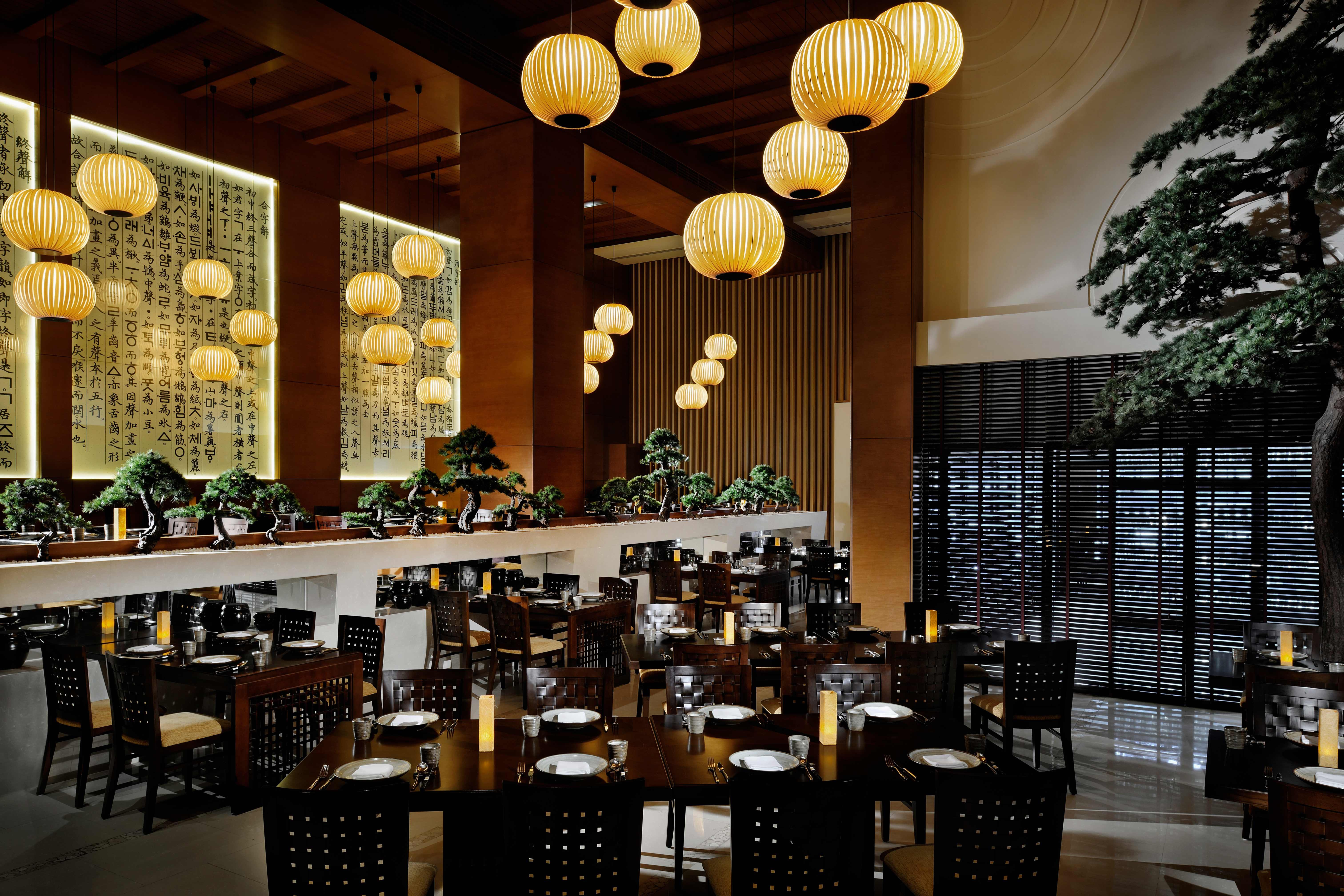 Asiana Hotel Dubai Luaran gambar The interior of the restaurant