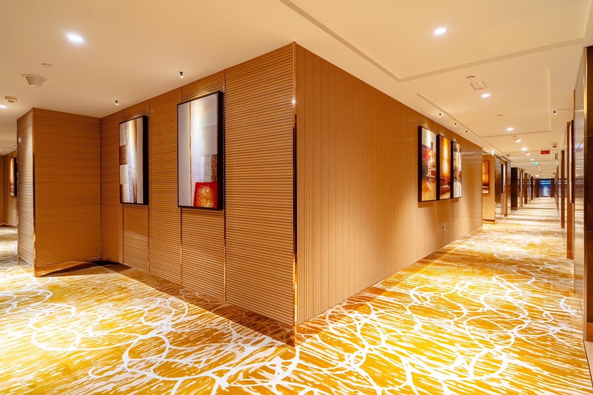 Asiana Hotel Dubai Luaran gambar Interior of the hotel