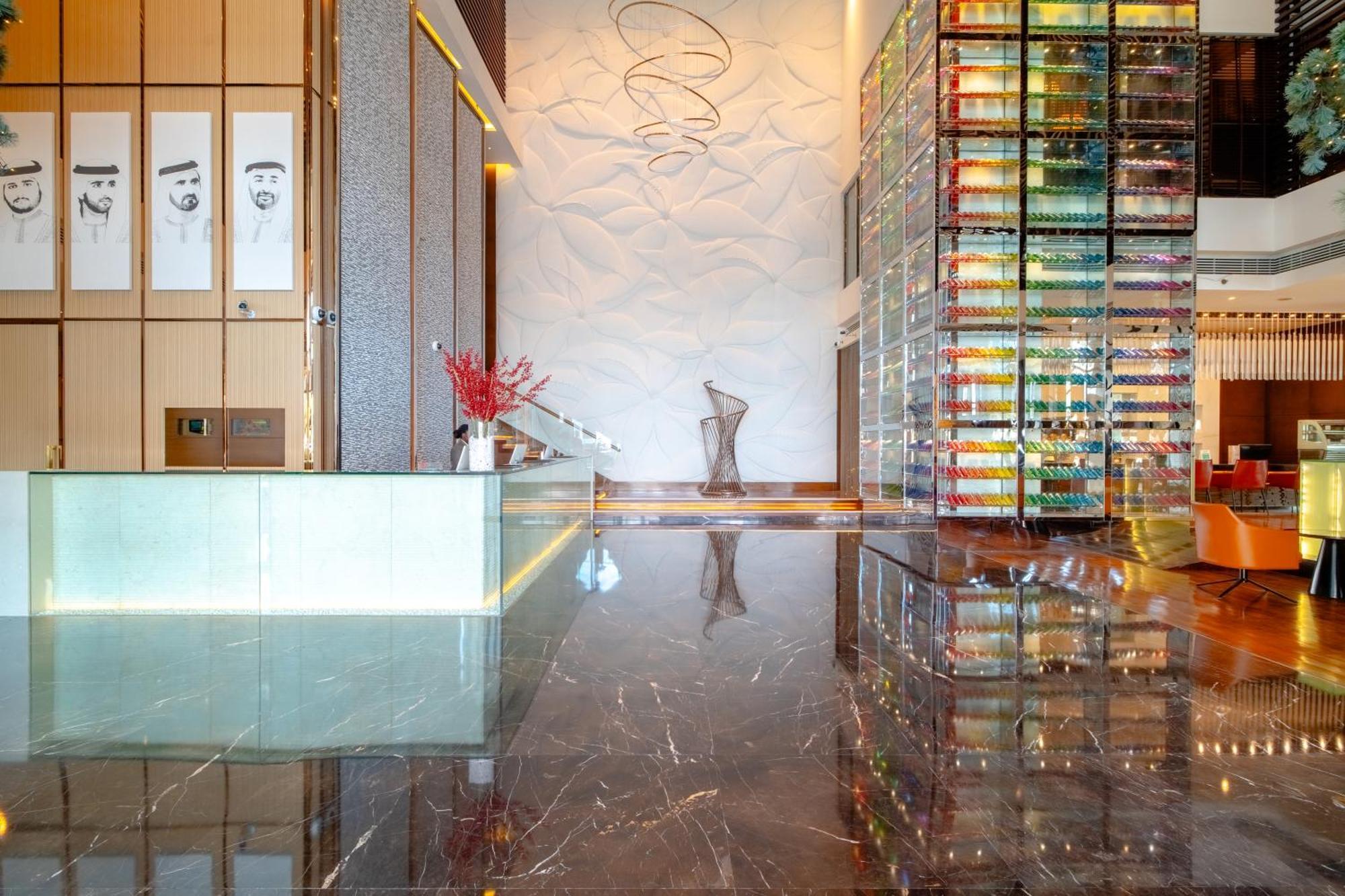 Asiana Hotel Dubai Luaran gambar The lobby of the hotel